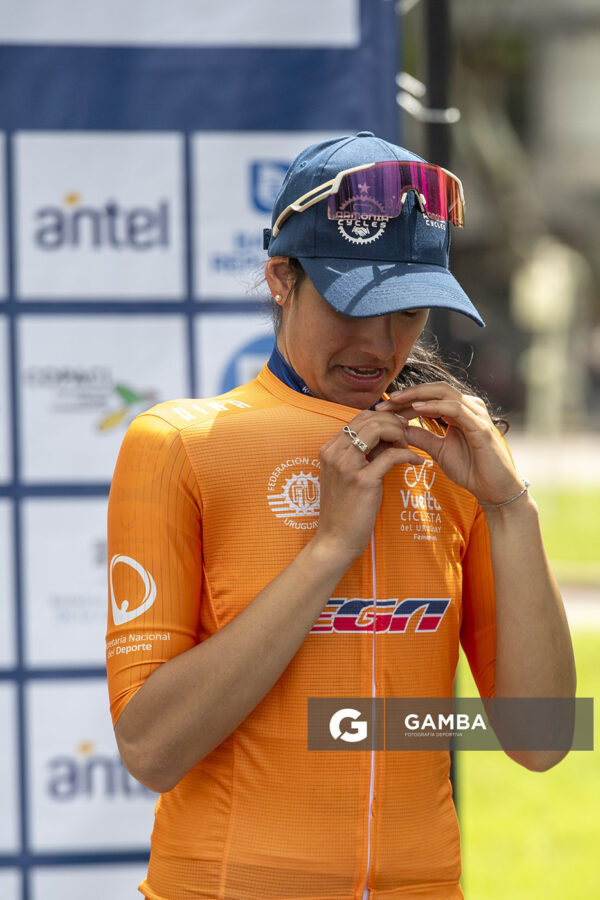 Florencia Revetria, del Armonía Cycles(URU), 1ª Vuelta Ciclista del Uruguay Femenina.